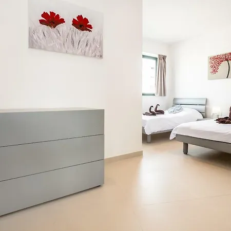 Apartman Entire In Gzira, Sleep 4, 5 Min To The Sea *