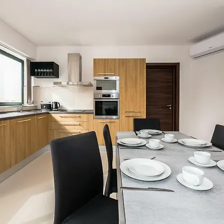 Entire In Gzira, Sleep 4, 5 Min To The Sea Apartman Ta Xbiex